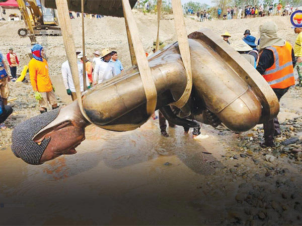 Tìm thấy pho tượng Phật cao 2 mét ở gần sông Mekong