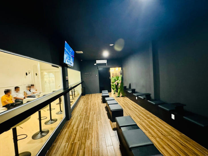 Vụ quán cà phê hẹn hò 'ghép đôi' ở quận 1: Phường nói 'không thấy vi phạm' như tố cáo