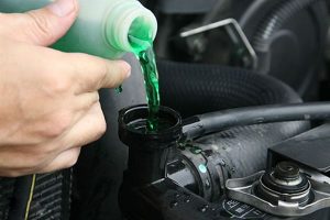 Nước làm mát động cơ ô tô là gì? Công dụng của nước làm mát động cơ ô tô ?