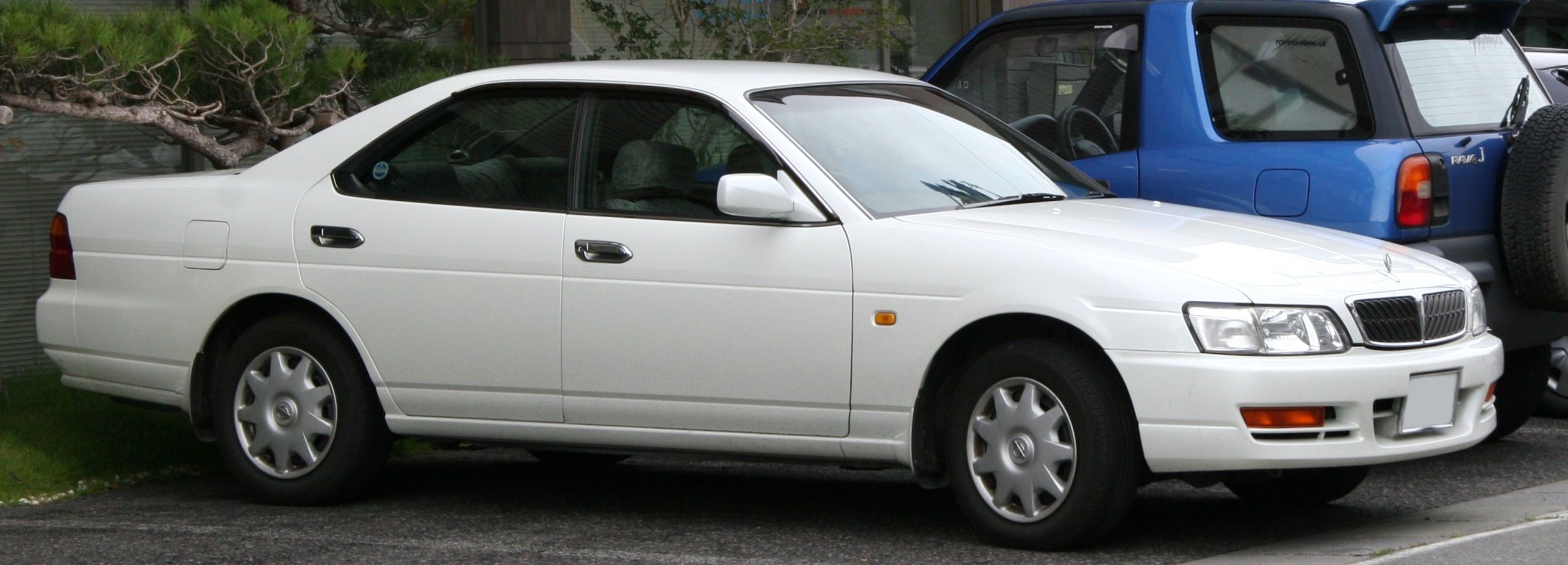 Phụ tùng xe Nissan LAUREL