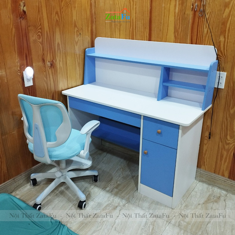 Bàn học cho bé tiểu học kèm kệ và ngăn đựng sách BLV-20