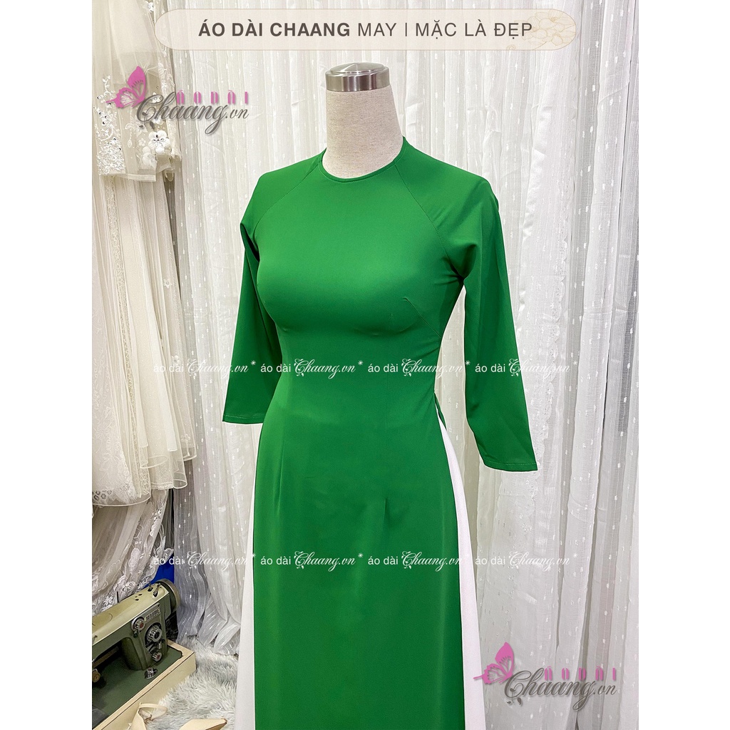 Áo dài xanh lá cổ tròn CHAANG May sẵn dáng truyền thống, vải lụa tay lỡ