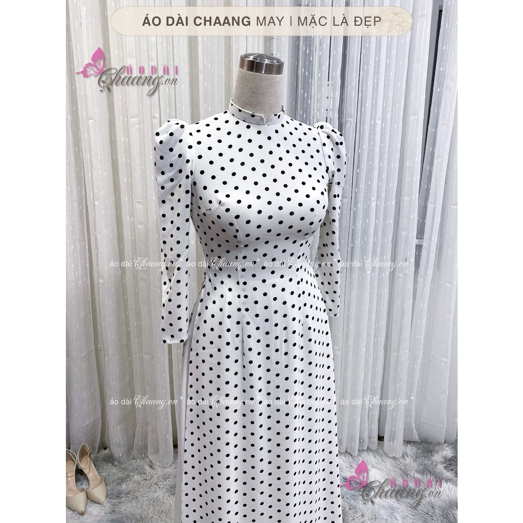 Áo Dài Trắng Truyền Thống Chấm Bi Vai Bồng May Sẵn Lụa Thái Cổ Vuông Đẹp ChaangBi09