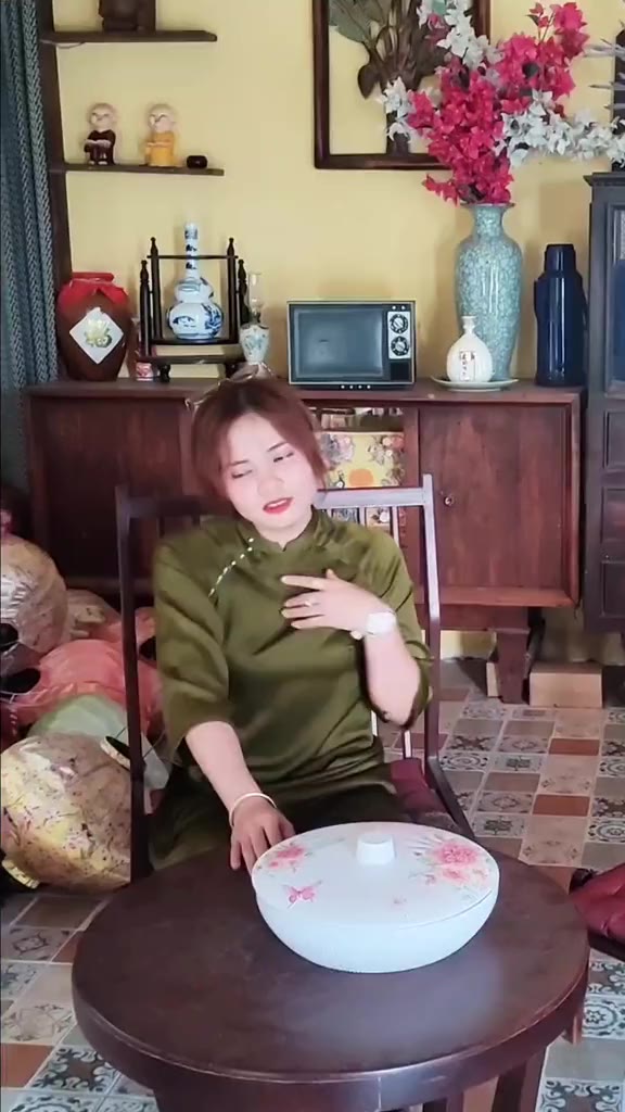 Áo dài cách tân nữ Xanh Cốm dáng suông xưa Chaang may sẵn xuông bầu rộng che khuyết điểm dự tiệc lễ tết đẹp ADC108