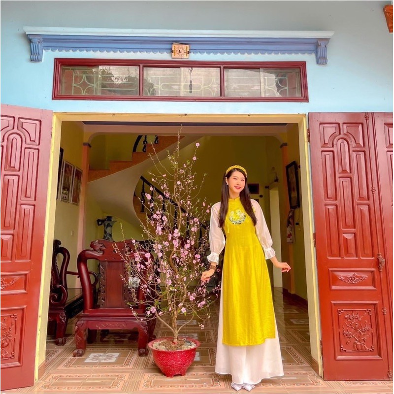 Áo Dài Cách Tân Nữ Lụa Đỏ Vàng Tay Bồng Tơ Nhũ Trắng May Sẵn Dự Tiệc Du Xuân Lễ Tết Đẹp