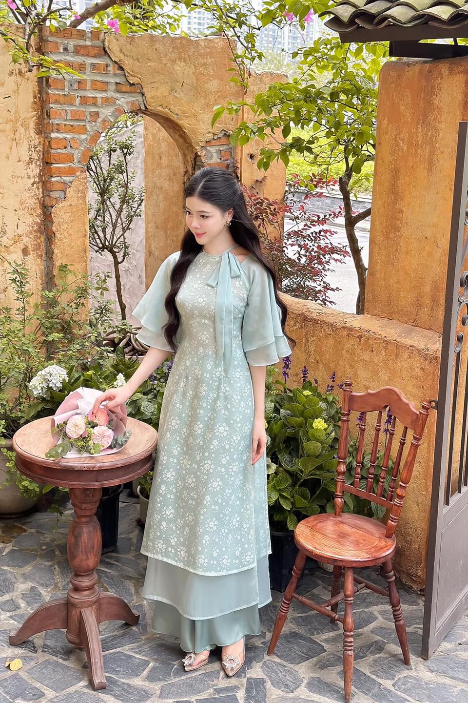 Áo dài cách tân nữ Tú Linh hoa nhí 4 tà CHAANG may sẵn áo dài Lụa tơ cổ nơ dự tiệc cưới lễ tết đẹp ADC809