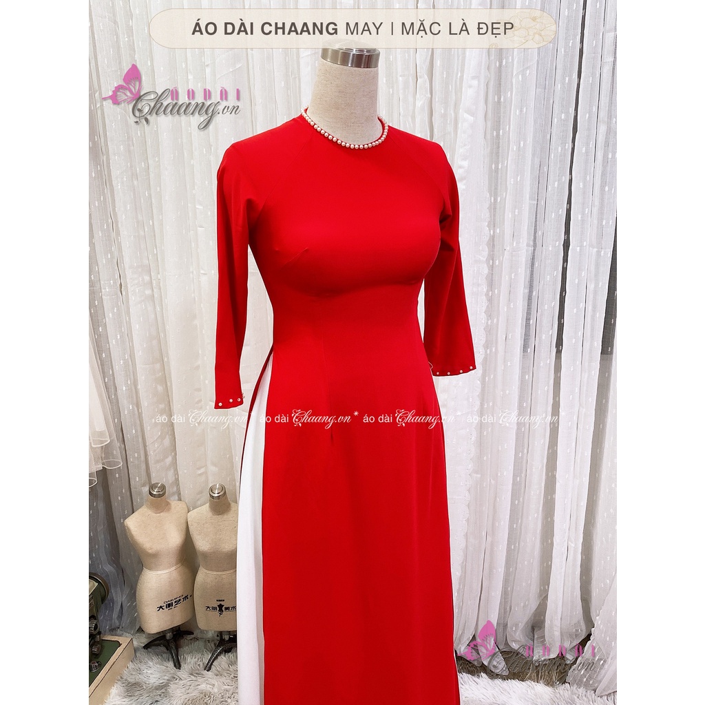 Áo dài đỏ cổ tròn CHAANG May sẵn kiểu tay lỡ viền đính đá ngọc, vải lụa đẹp
