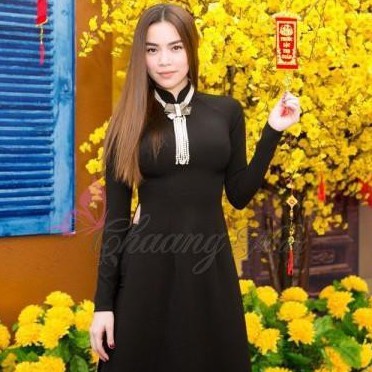 Áo Dài Đen Truyền Thống May Sẵn Vải Lụa Đẹp Phù Hợp Dự Lễ Tết