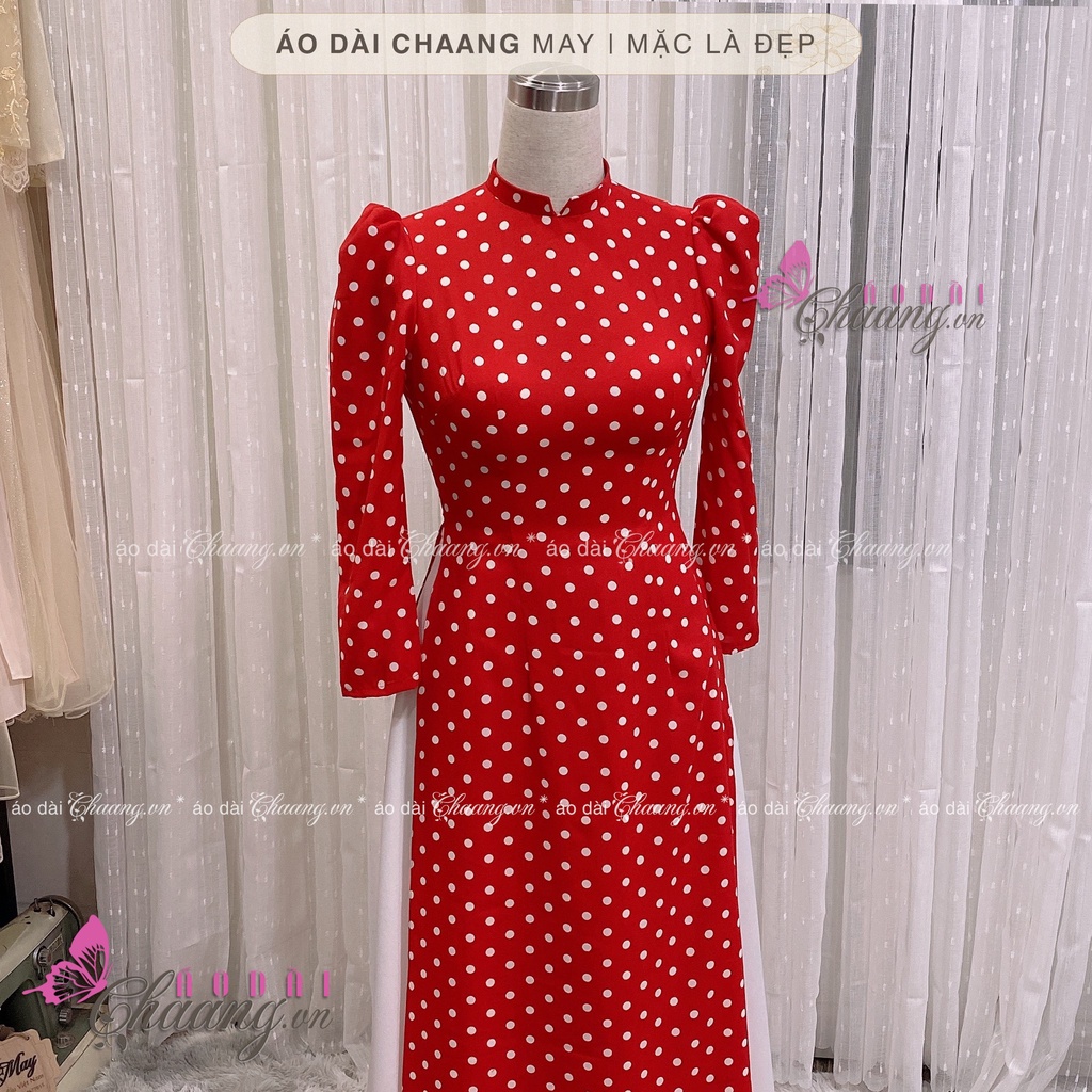 Áo Dài Trắng Truyền Thống Chấm Bi Vai Bồng May Sẵn Lụa Thái Cổ Vuông Đẹp ChaangBi09