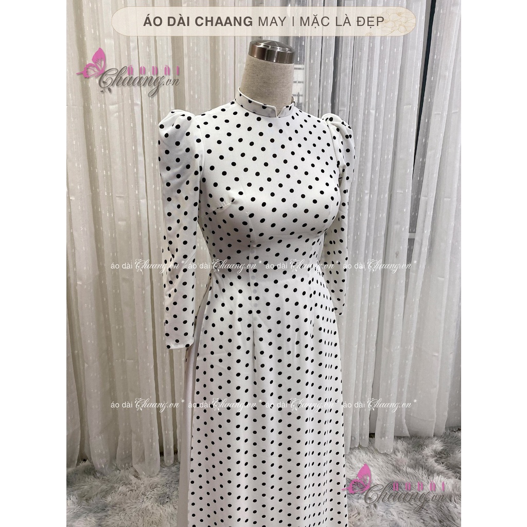 Áo Dài Trắng Truyền Thống Chấm Bi Vai Bồng May Sẵn Lụa Thái Cổ Vuông Đẹp ChaangBi09