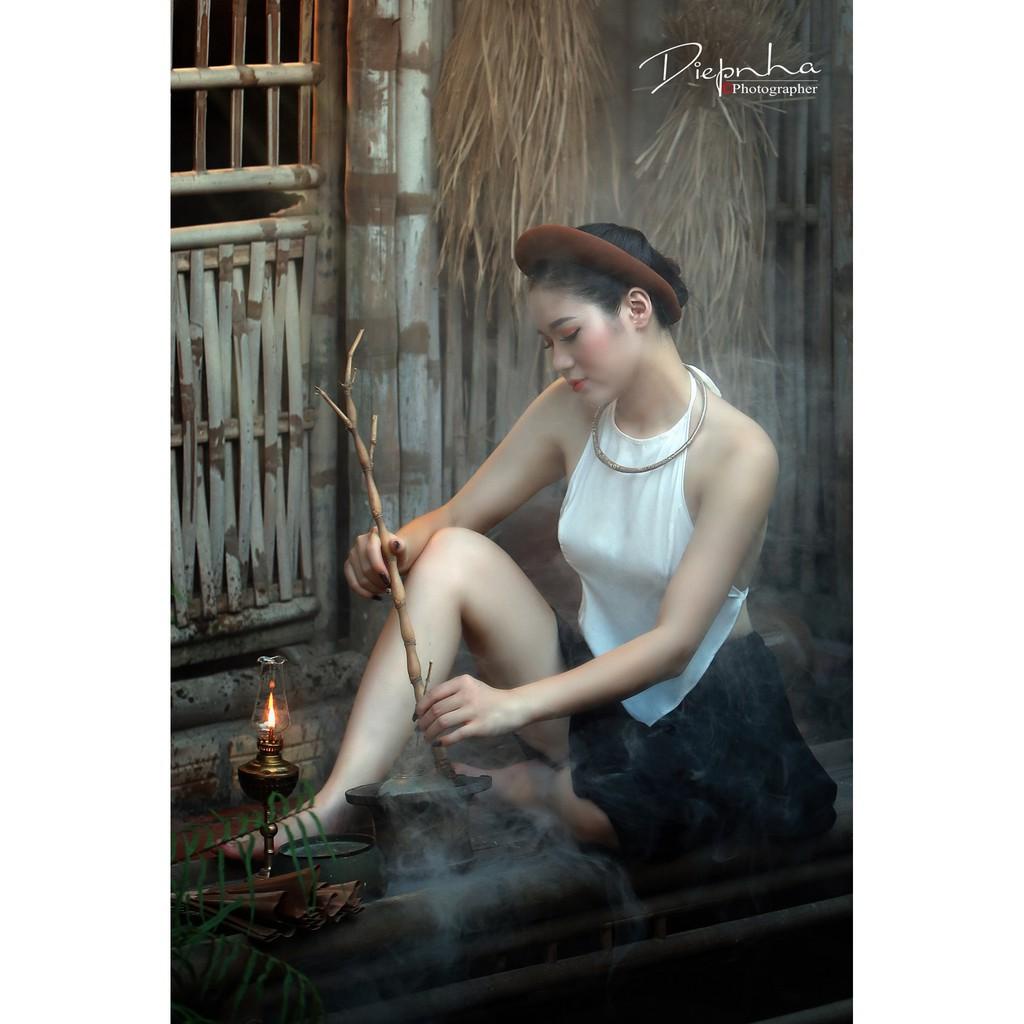 Áo yếm mảnh nâu đỏ đen trắng CHAANG may sẵn kết hợp cùng váy đụp ngắn chụp sen đẹp ADC212