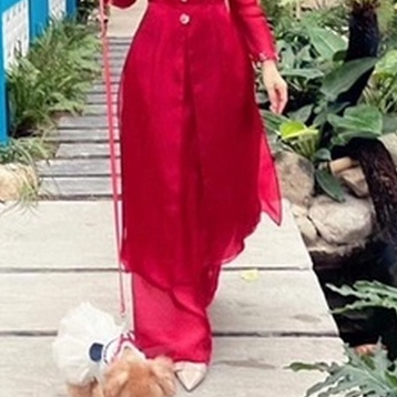 Áo dài cách tân nữ Tú Lệ hồng đỏ đô Chaang may sẵn lụa tơ xẻ 4 tà đính hoa nơ dự tiệc cưới lễ tết đẹp ADC687