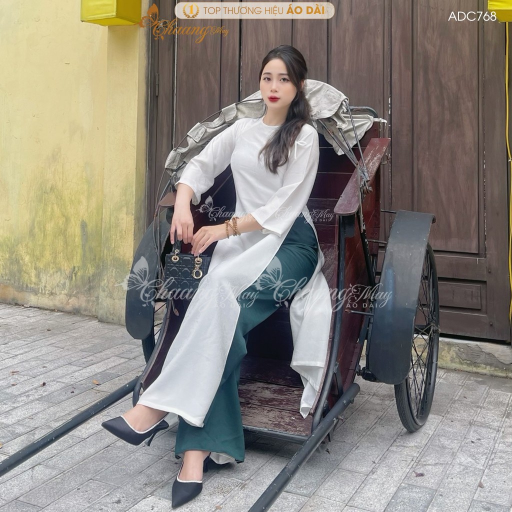 Áo dài Gấm Trắng cách tân nữ dáng suông xưa Chaang may sẵn áo dài xuông rộng nơ bầu dự tiệc cưới hỏi lễ tết đẹp ADC768