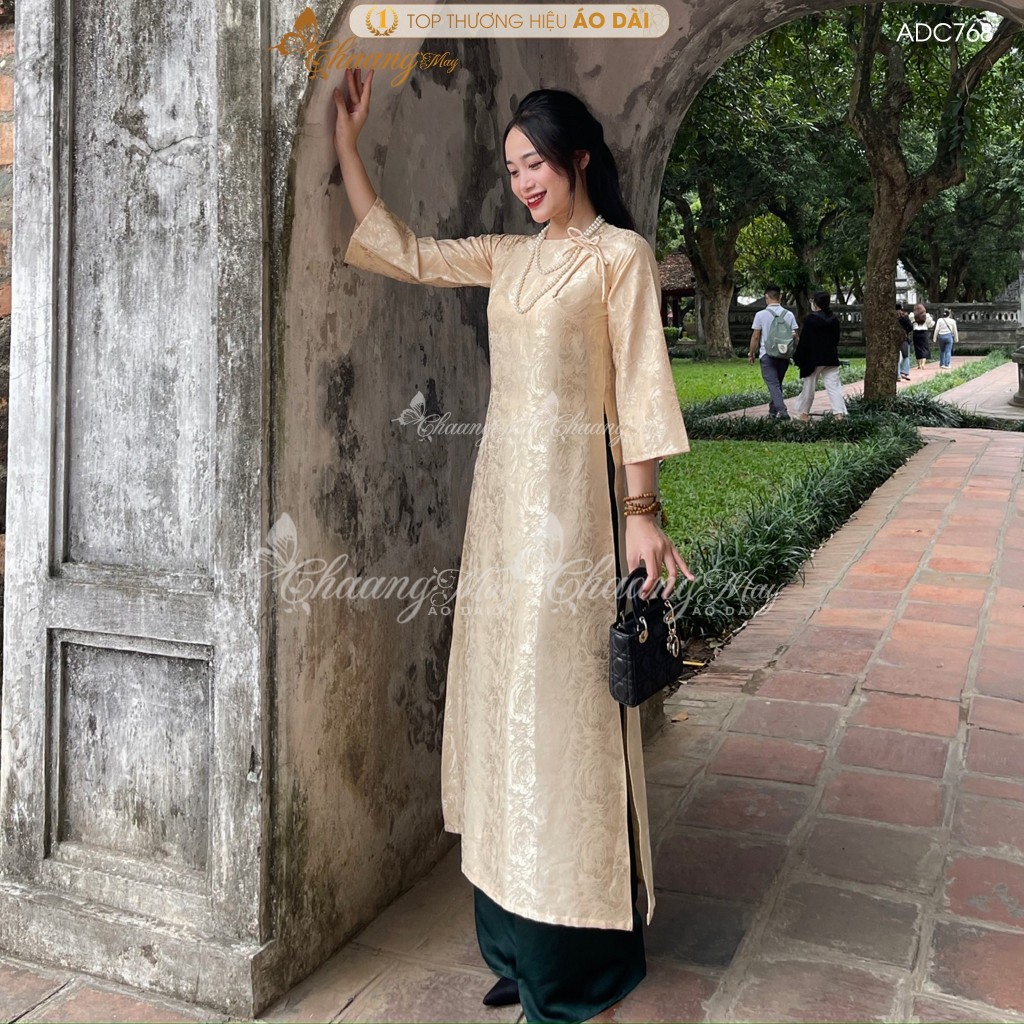 Áo dài gấm be Kem cách tân nữ dáng suông xưa Chaang may sẵn áo dài xuông đính nơ bầu dự tiệc cưới hỏi lễ tết đẹp ADC768
