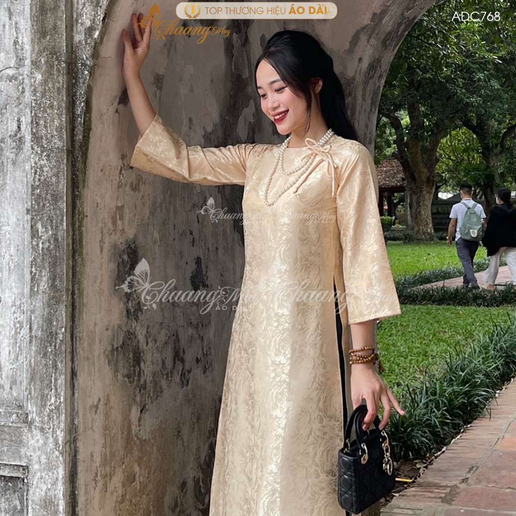 Áo dài gấm be Kem cách tân nữ dáng suông xưa Chaang may sẵn áo dài xuông đính nơ bầu dự tiệc cưới hỏi lễ tết đẹp ADC768