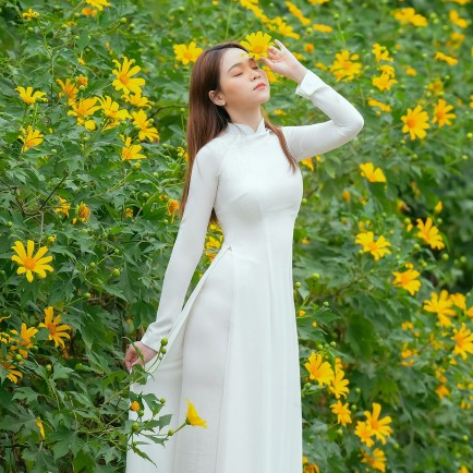 Áo Dài Trắng 4 Tà Truyền Thống May Sẵn Vải Lụa Tằm Trơn Mịn Cao Cấp 2 Lớp Nữ Học Sinh Đi Học Mặc Lễ Tết Đẹp