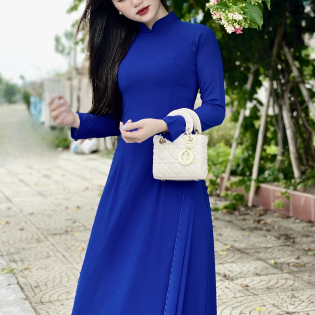 Áo Dài Trắng 4 Tà Truyền Thống May Sẵn Vải Lụa Tằm Trơn Mịn Cao Cấp 2 Lớp Nữ Học Sinh Đi Học Mặc Lễ Tết Đẹp