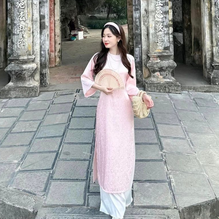 Áo dài dáng suông xưa cách tân nữ gấm đỏ đô cổ tròn Chaang may sẵn áo dài xuông bầu dự tiệc cưới hỏi lễ tết đẹp ADC756