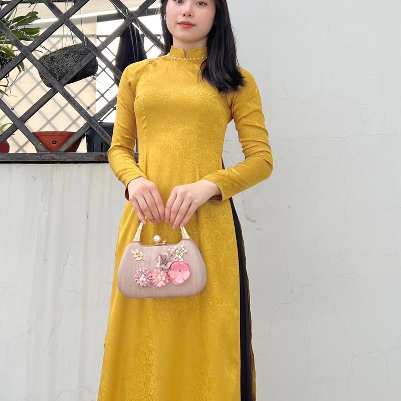 Áo dài gấm tơ đỏ đô tươi truyền thống Chaang may sẵn áo dài cô giáo trẻ trung niên dự tiệc cưới hỏi lễ tết đẹp ADC735