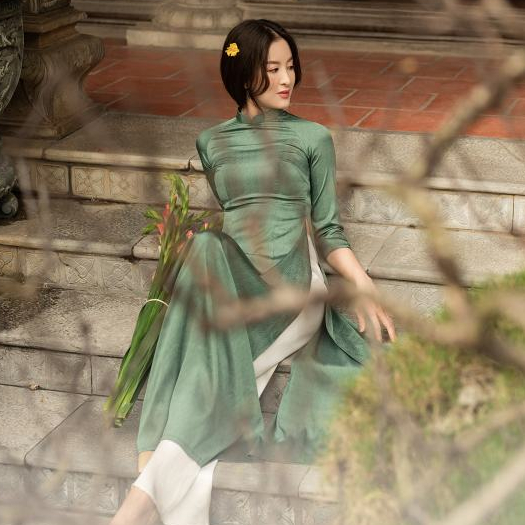 Áo dài gấm lụa vân gỗ xước đỏ đô Chaang may sẵn áo dài truyền thống cô giáo dâu dự tiệc cưới lễ tết xinh đẹp ADC789