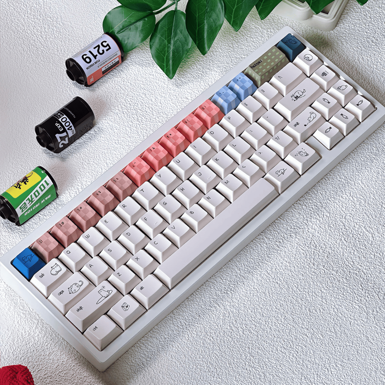 Phối màu tổng thể của bộ keycap Ure Cat Mew