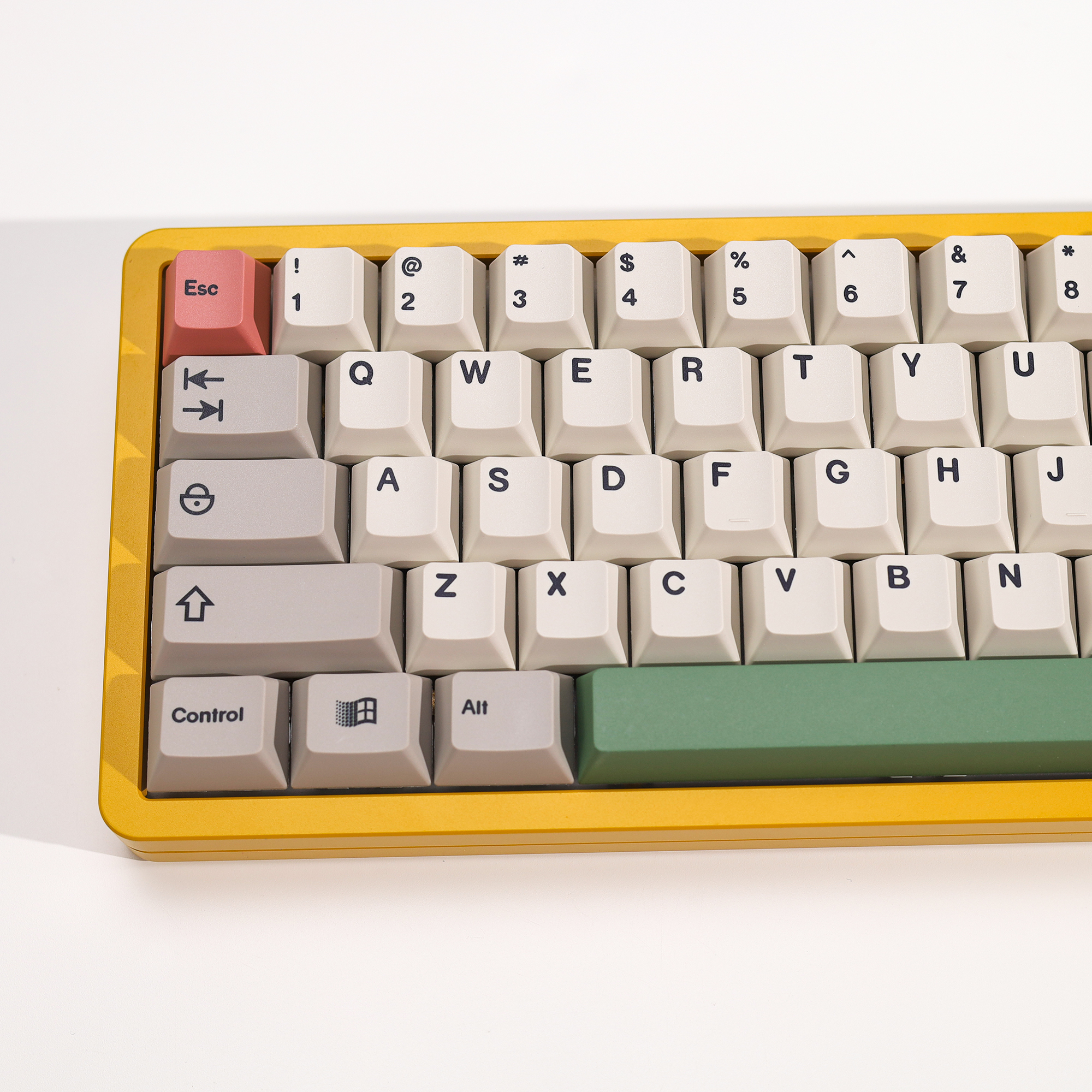 Cận cảnh vùng alpha và modifier Retro 9009