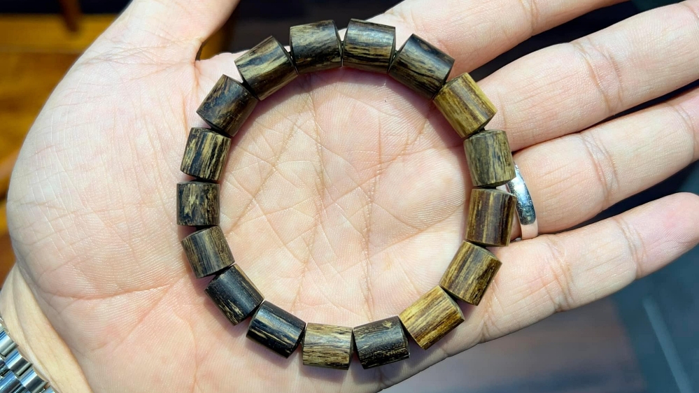 VÒNG TRẦM HƯƠNG LU THỐNG CHÌM HIẾM