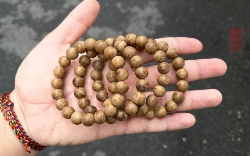 Cẩm nang bảo quản và tẩy uế vòng trầm đeo tay hiệu quả