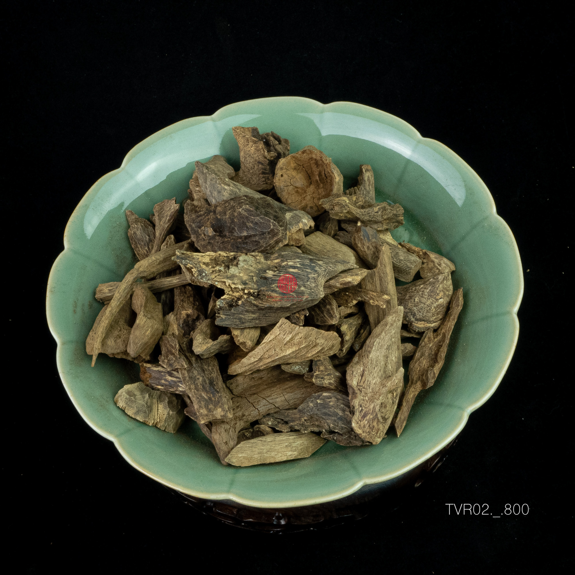 Ý Nghĩa Sâu Sắc Của Nghi Thức Xông Trầm Hương Thứ Sáu (Jumu'ah)