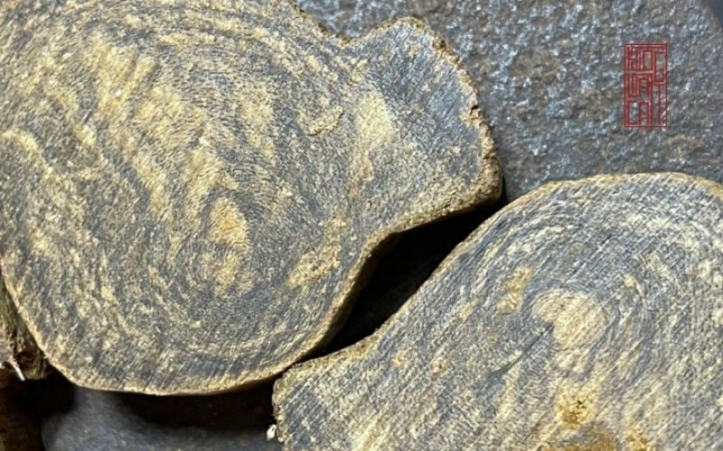 Gỗ trầm hương là gì và cách nhận biết gỗ trầm thật giả