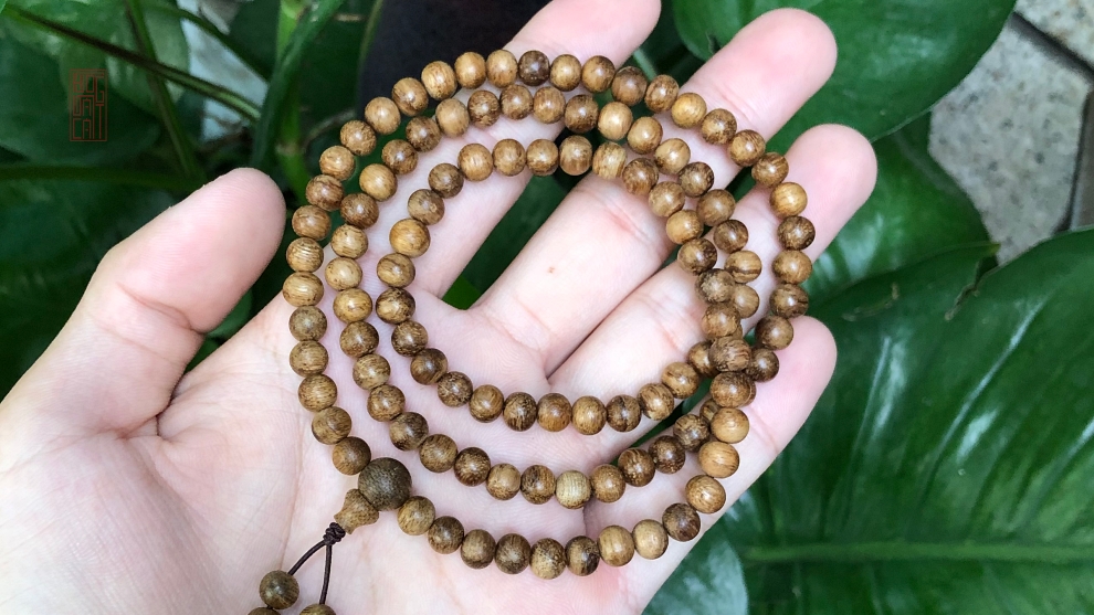 vòng trầm 108 hạt phổ thông