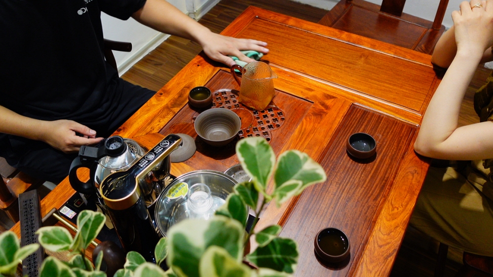 uống trà đàm đạo