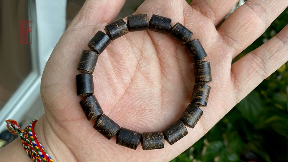 vòng trầm lu thống chìm nước