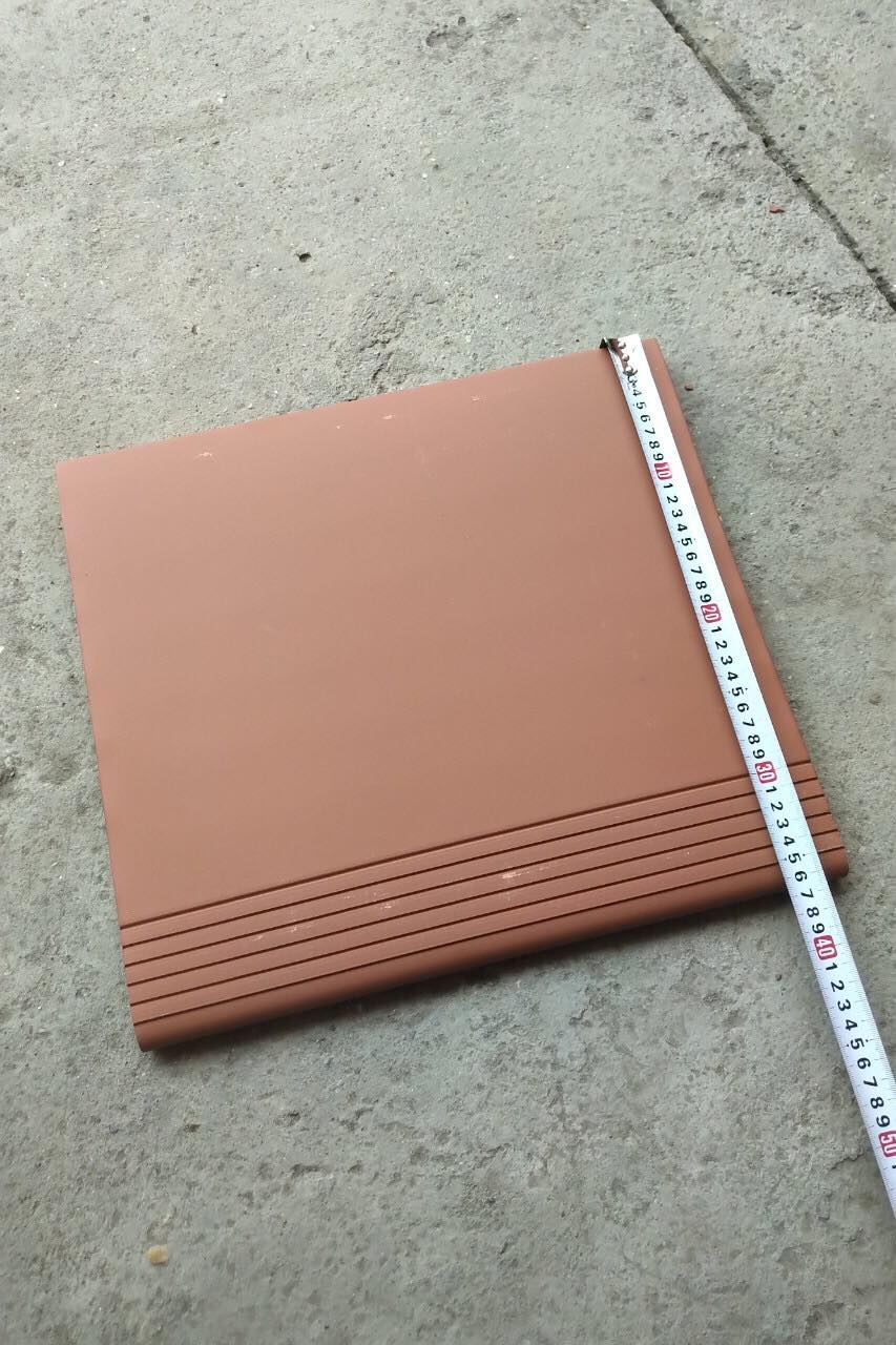 Gạch bậc thềm 40x36cm màu đỏ Gốm Đất Việt