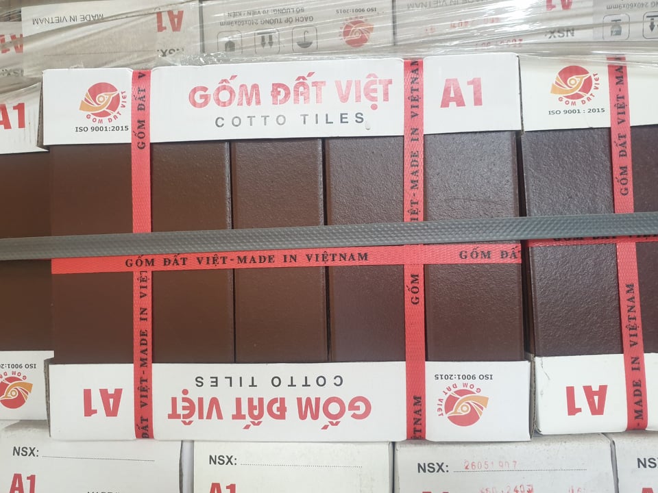 Gạch thẻ 6x24cm màu nâu Gốm Đất Việt