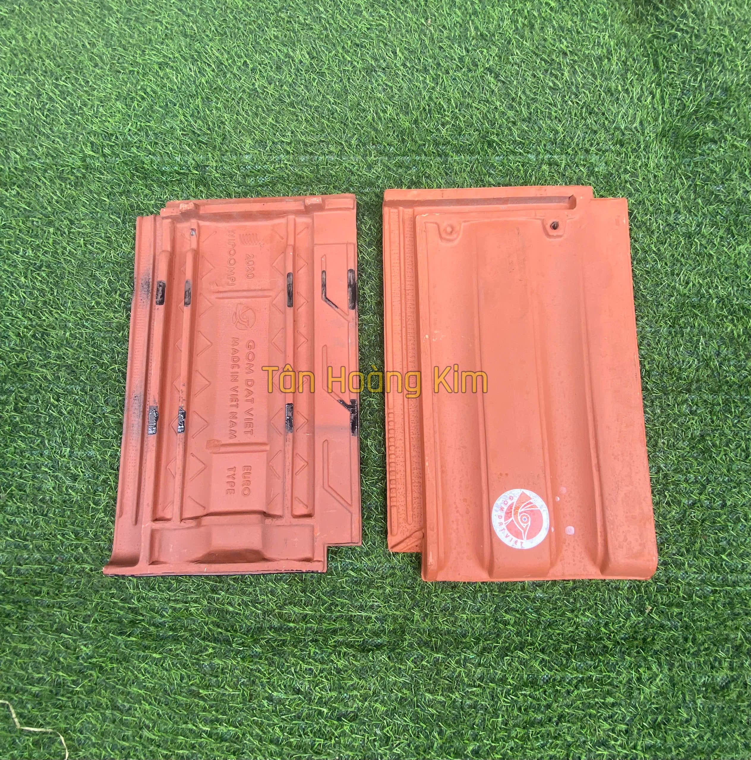NGÓI EURO TYPE 12V/1M2 - MÀU ĐỎ