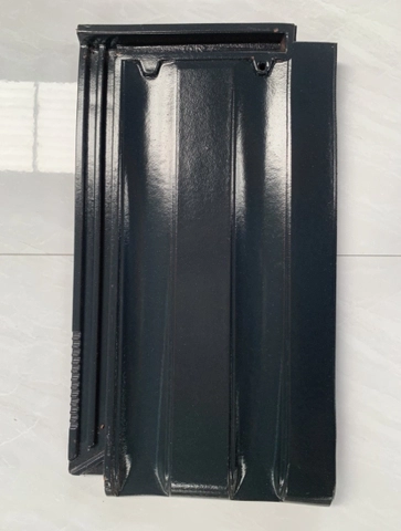 NGÓI EURO TYPE 12V/1M2 MEN KIM LOẠI - MÀU ĐEN