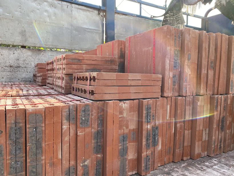 Gạch nem tách Ngọc Sáng