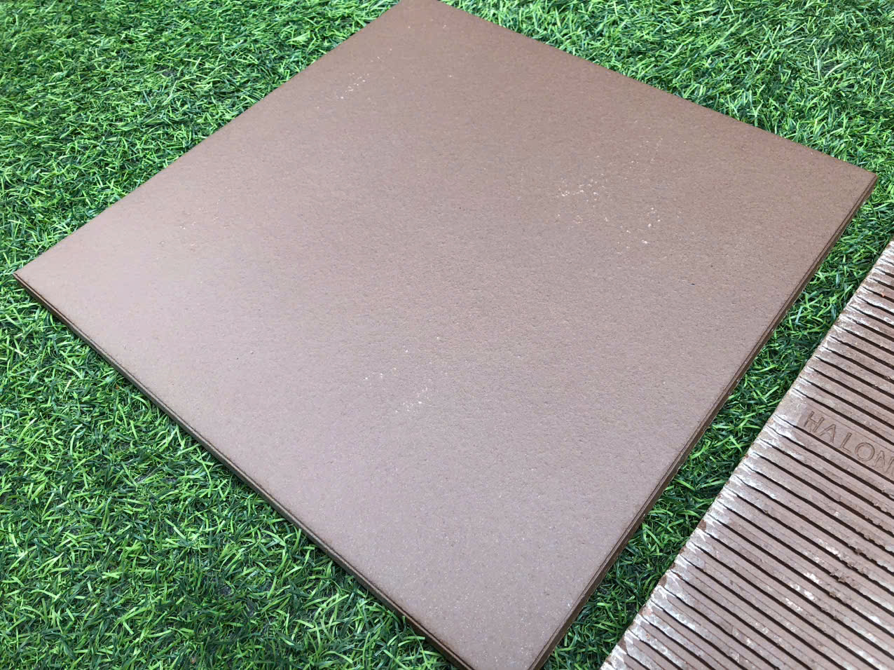 Gạch lát 30x30 Viglacera Hạ Long màu Cafe