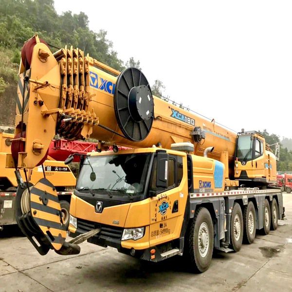 Các loại xe cẩu chuyên dùng phổ biến nhất hiện nay
