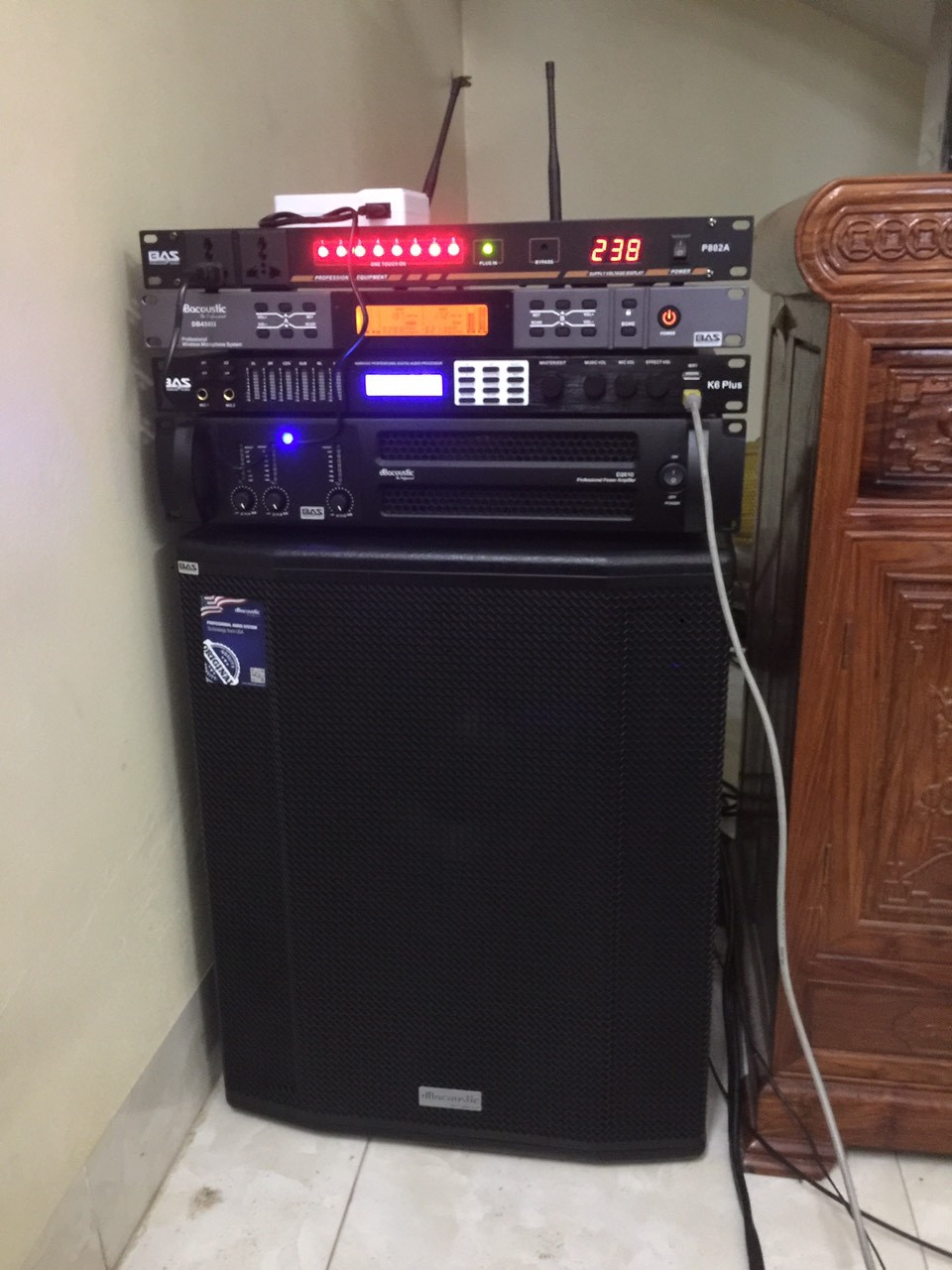 lắp đặt Vang BAS K6Plus cho dàn karaoke nhà khách hàng