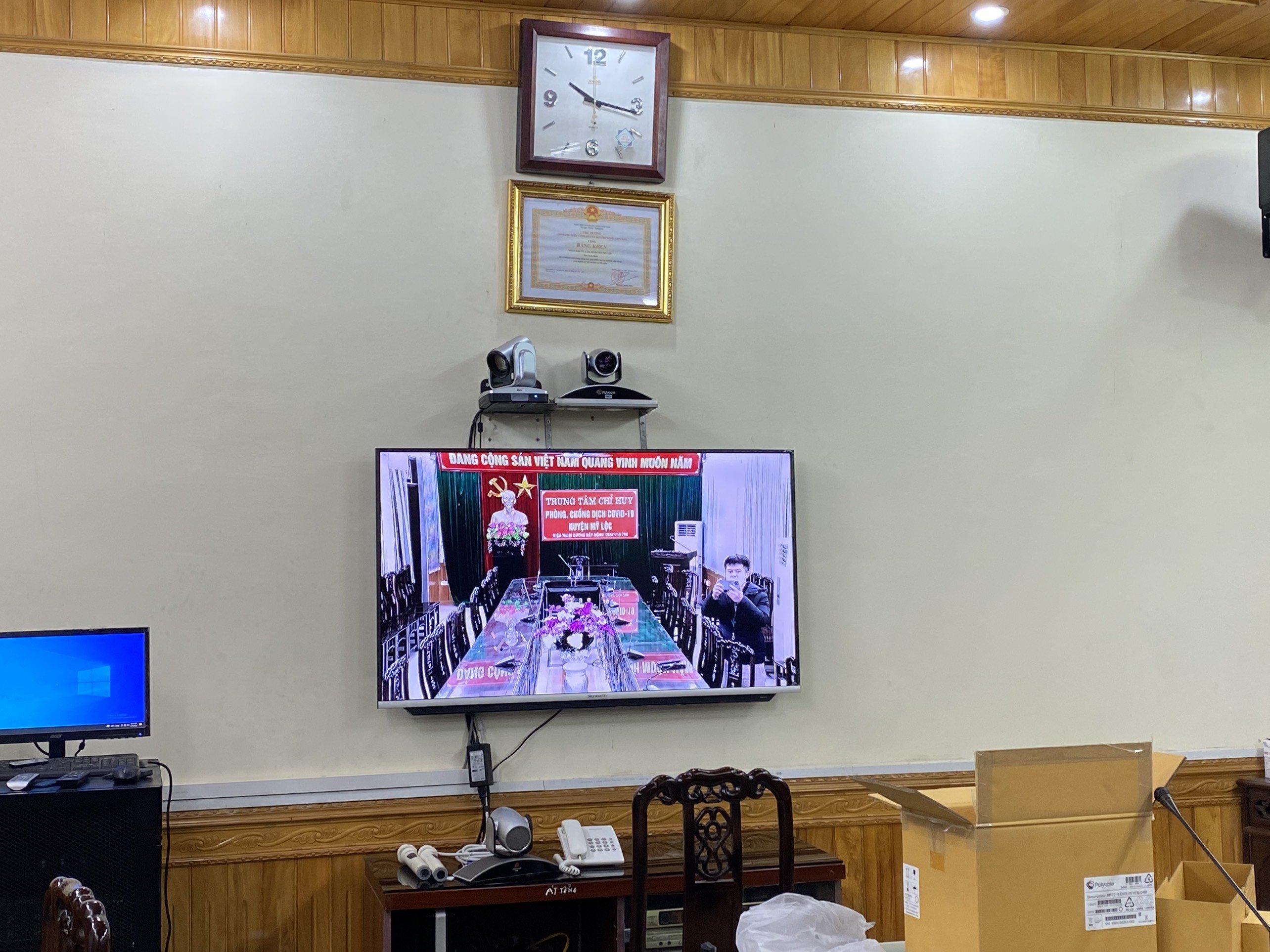 Bình Ansi lắp đặt Camera hội nghị truyền hình Polycom tại UBND tỉnh Nam Định