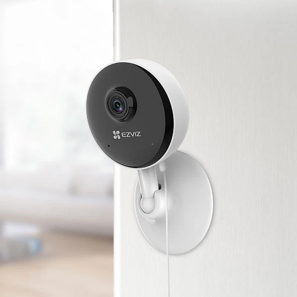 Camera IP Wifi EZVIZ CS-C1C 2MP 1080P dễ dàng lắp đặt, gắn lên tường...