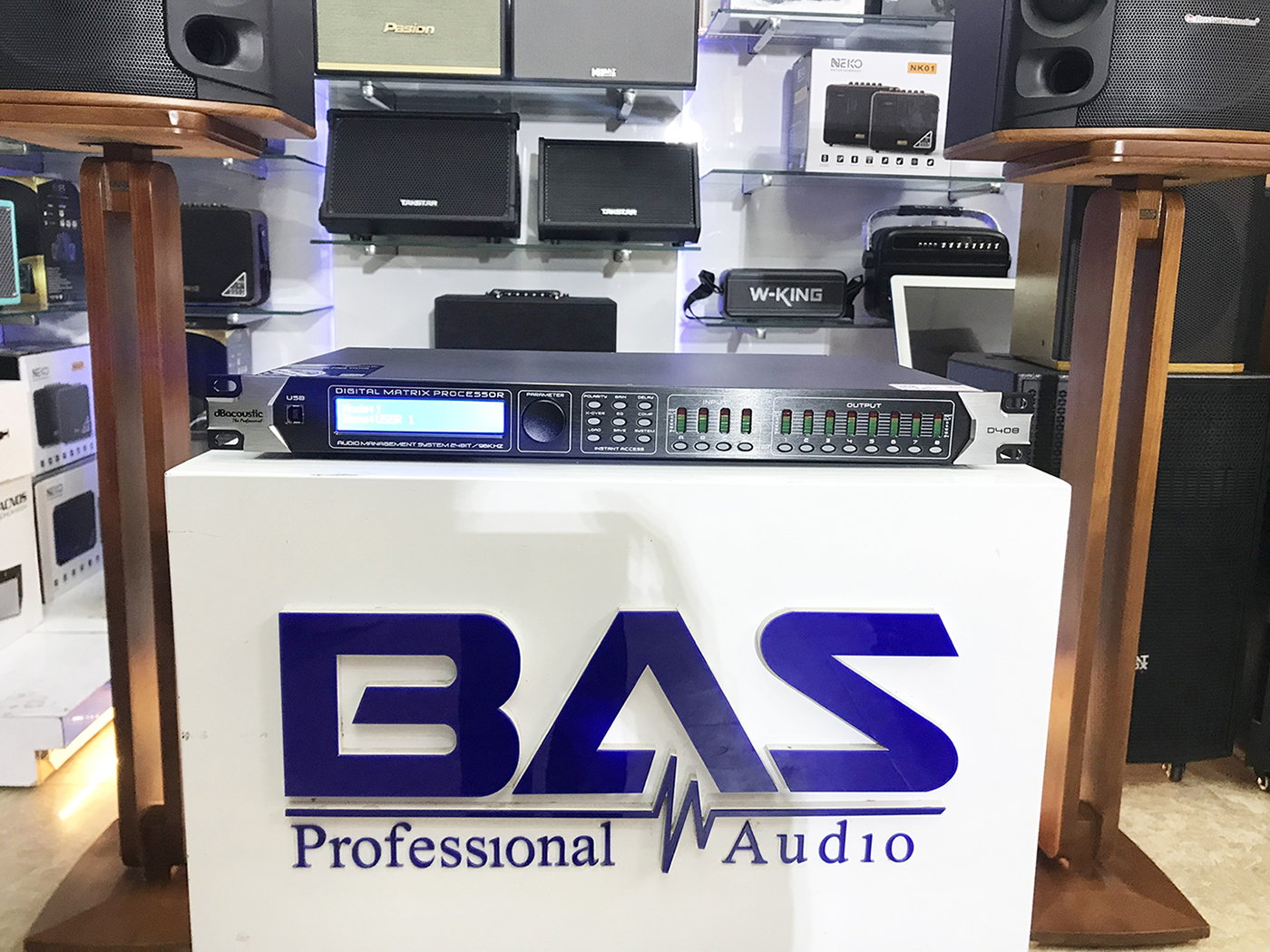Crossover dBacoustic D408, thiết bị xử lý tín hiệu DB D408 tại BAS Audio Nam Định