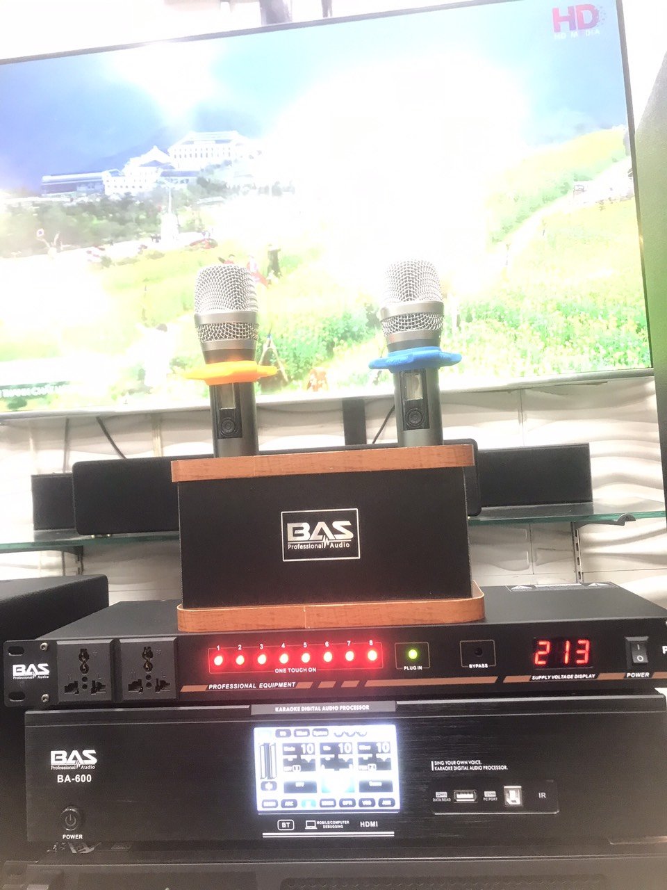 Hộp cắm micro karaoke không dây BAS02M, đế cắm micro để bàn chống rơi, lăn mic