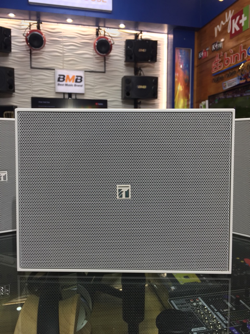 Loa hộp treo tường 6W: TOA BS-678 [ Hàng chính hãng ], Loa phòng trà, quán cafe, sân vườn....