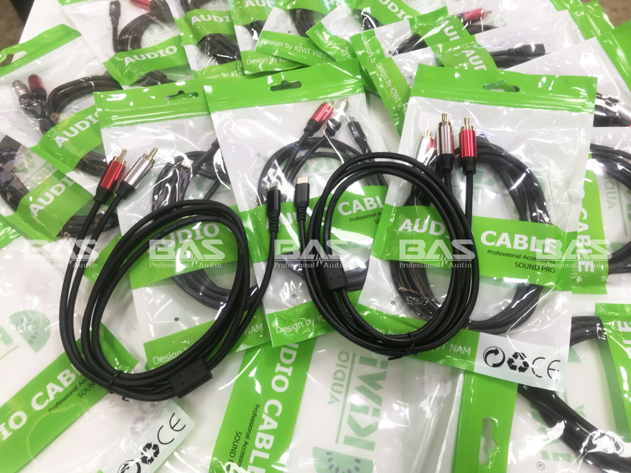 Dây lấy nhạc điện thoại IOS - TYPEC , cáp av iphone, dây audio typeC, cáp lightning cắm loa, cáp 2RCA kiwi