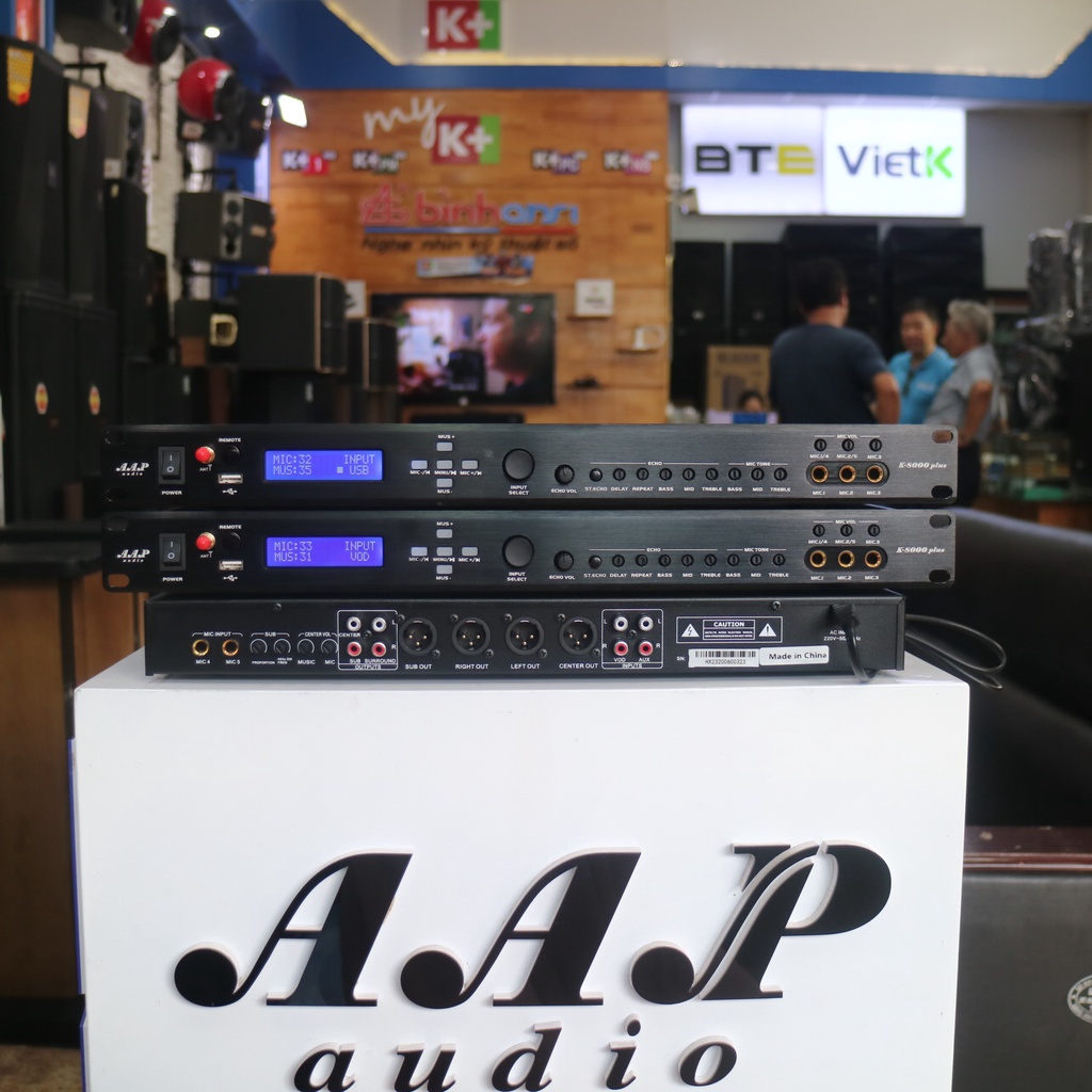 Vang số AAP Audio K8000 plus kết nối Bluetooth có thể chỉnh tay dùng cho dàn karaoke gia đình.