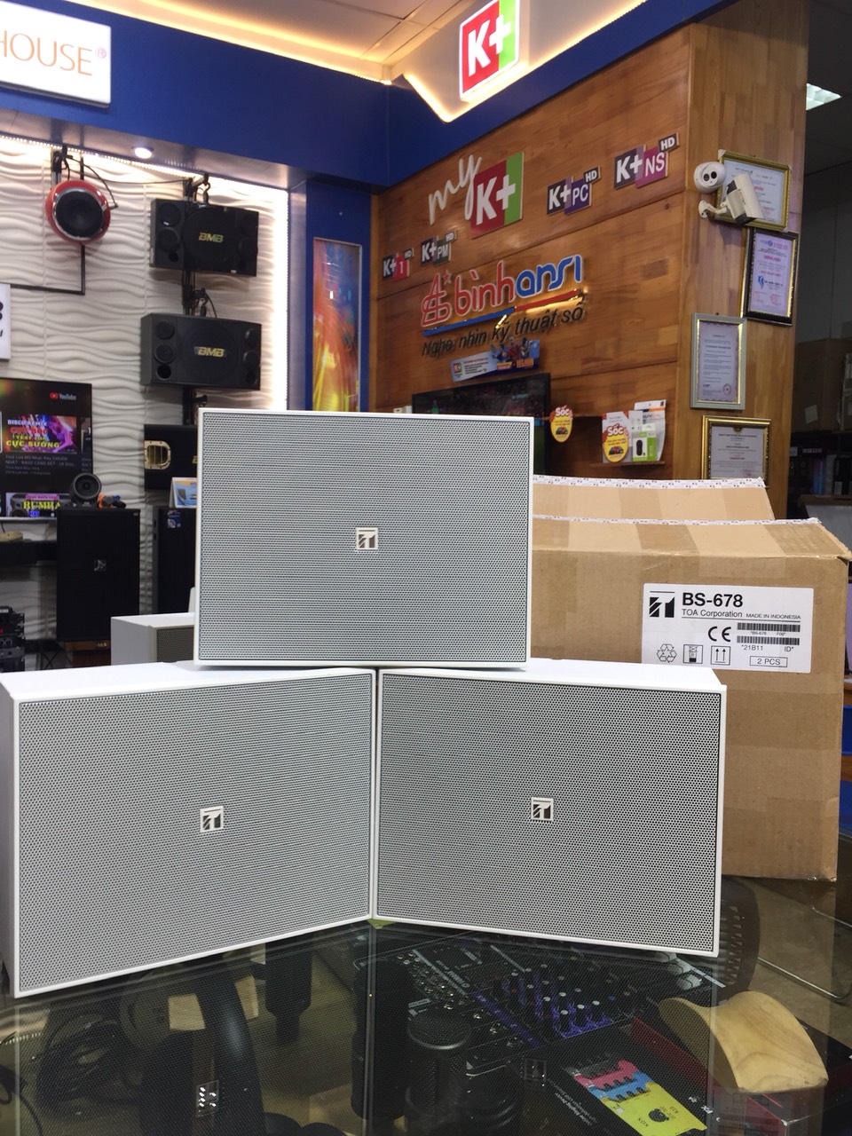 Loa hộp treo tường 6W: TOA BS-678 [ Hàng chính hãng ], Loa phòng trà, quán cafe, sân vườn....