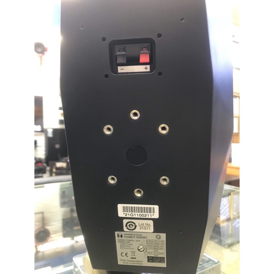 Loa hộp 60W TOA F-2000BT, loa hộp có biến áp, loa treo tường phòng trà quán cafe [ Hàng Chính Hãng ]